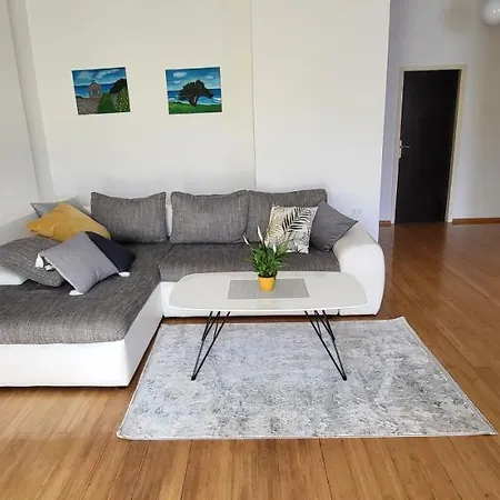 דירה Petra Pekica פולה