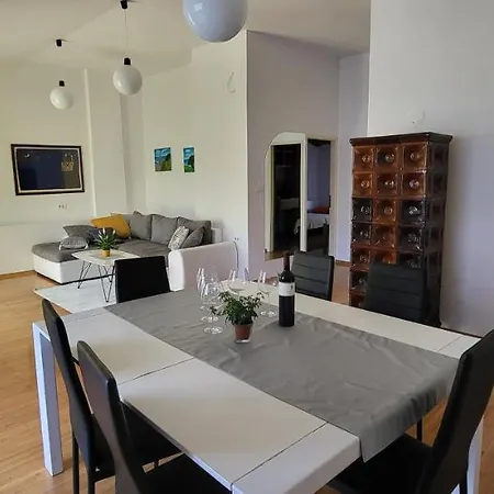 Petra Pekica Apartment