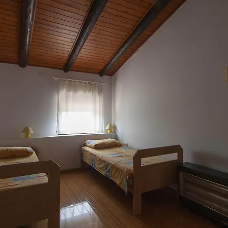 Petra Pekica Pula